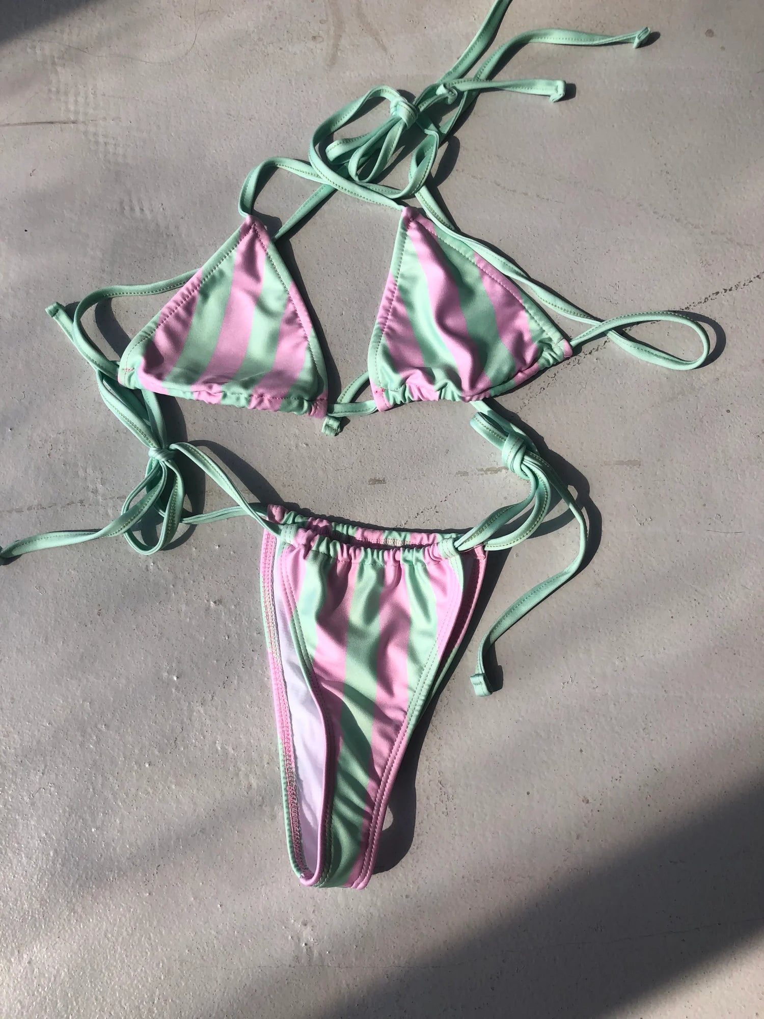 Bikini Rayas Rosas y Verdes